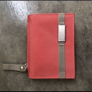 George Gina & Lucy Wallet